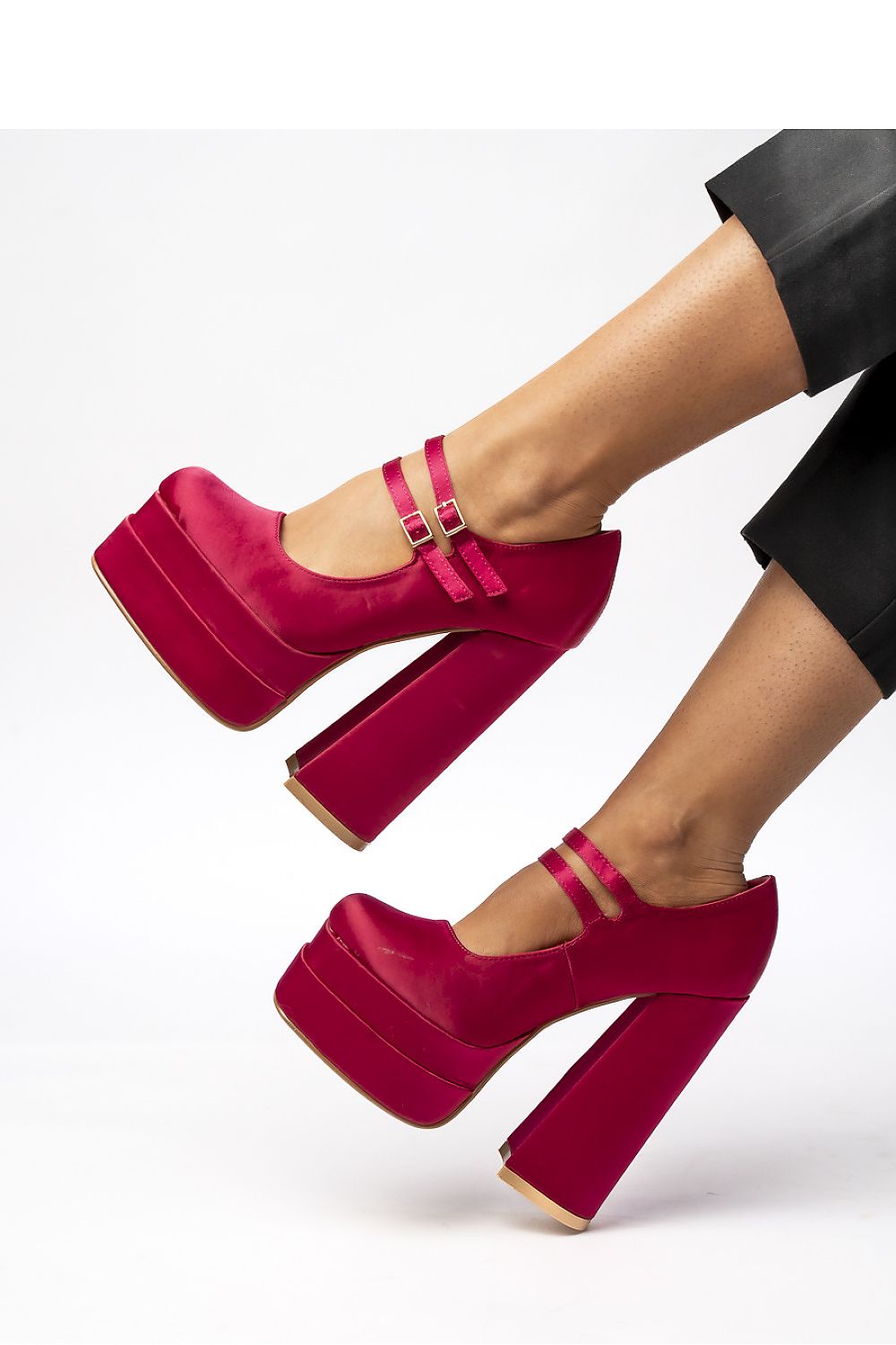 Platform pumps model 210180 Inello