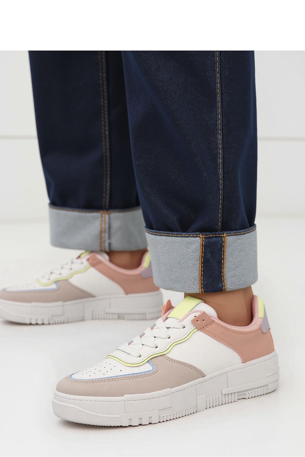 Sport Shoes model 210182 Inello