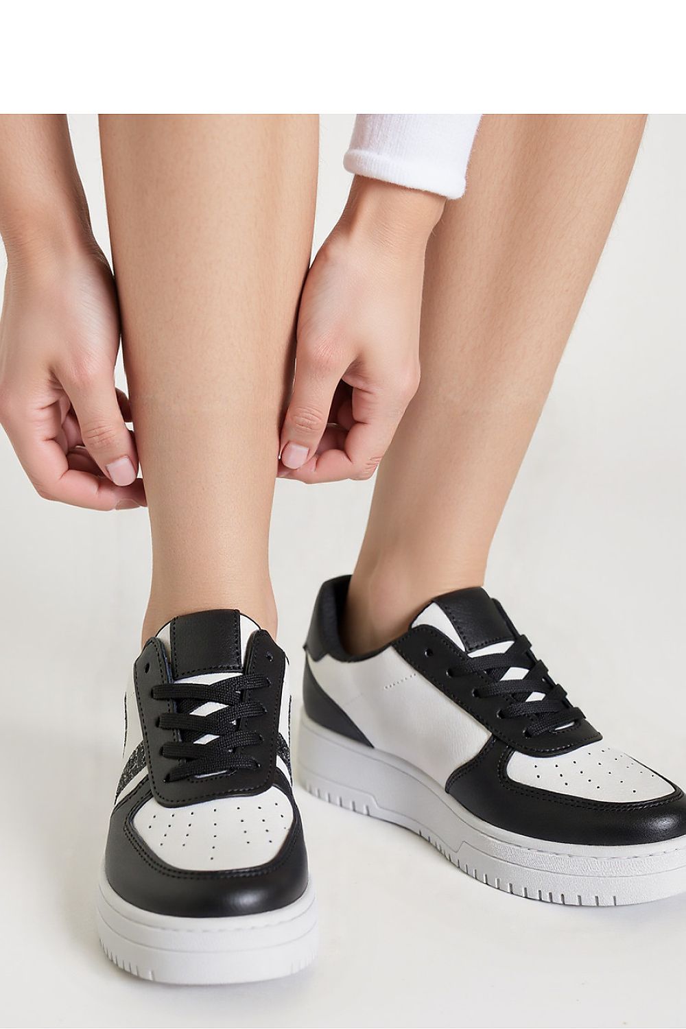 Sport Shoes model 210186 Inello