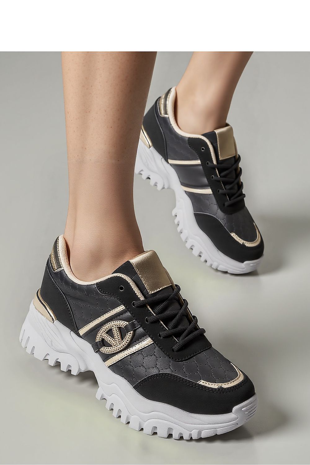 Sport Shoes model 210194 Inello