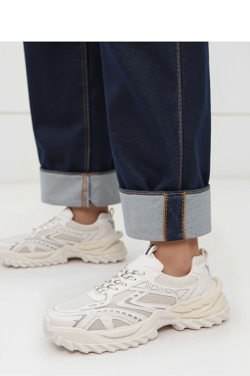 Sport Shoes model 210195 Inello