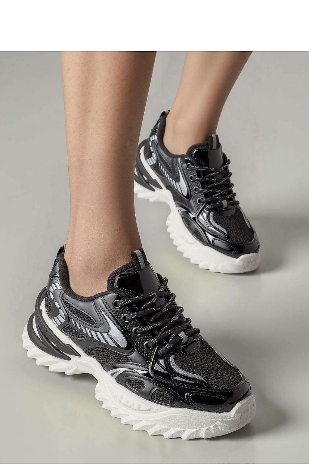 Sport Shoes model 210213 Inello