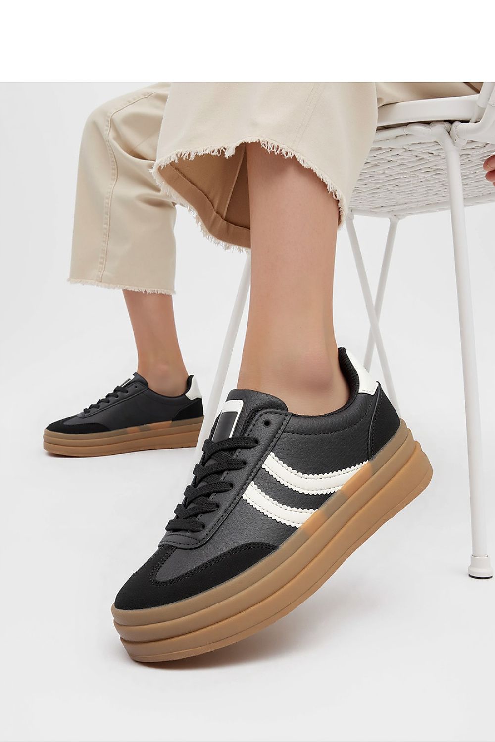 Sport Shoes model 210217 Inello