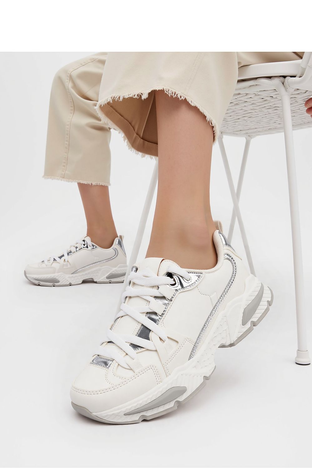 Sport Shoes model 210232 Inello