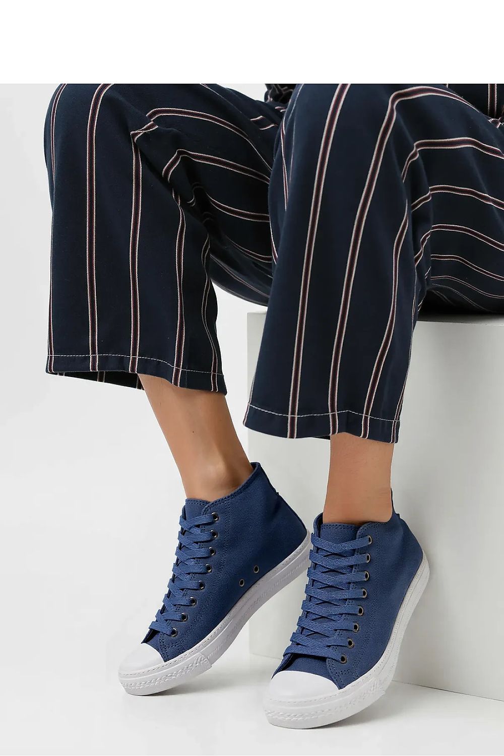 Sneakers model 210512 Inello