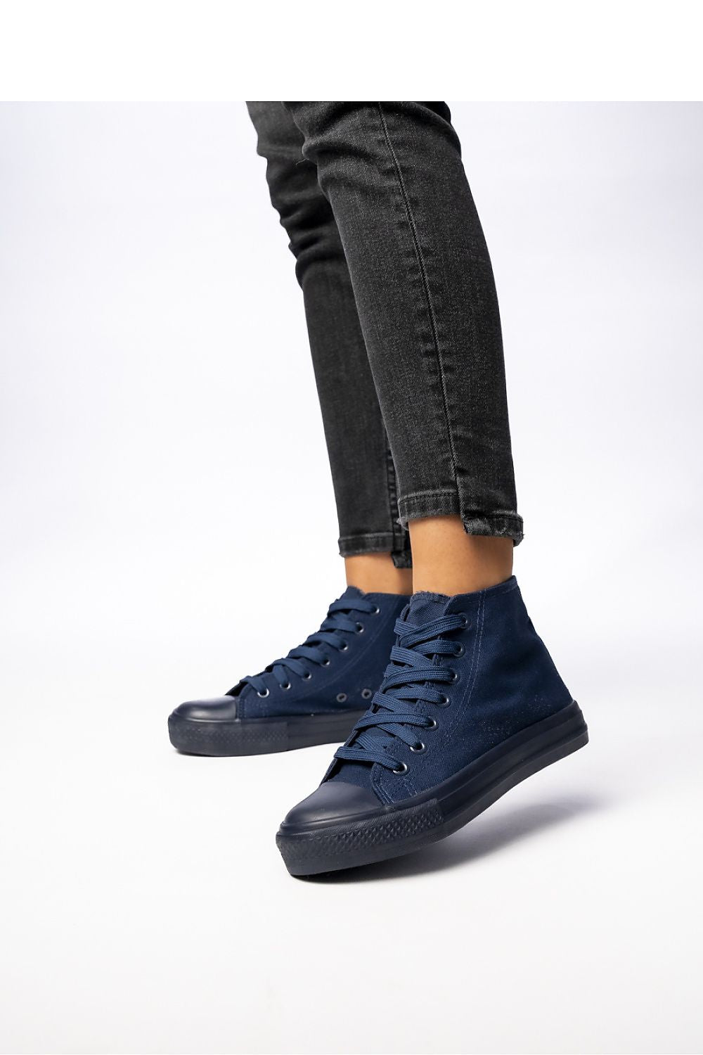 Sneakers model 210566 Inello