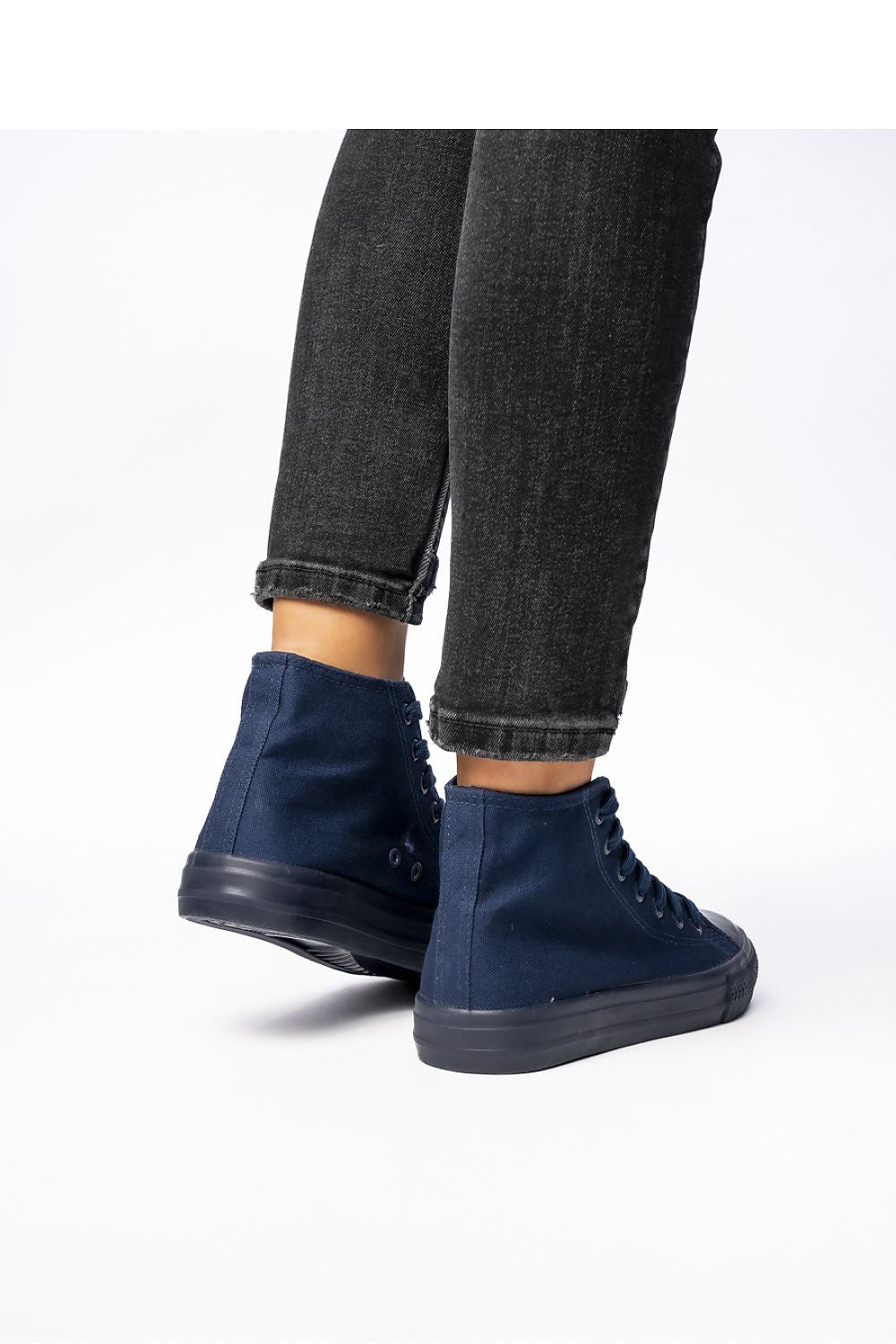 Sneakers model 210566 Inello