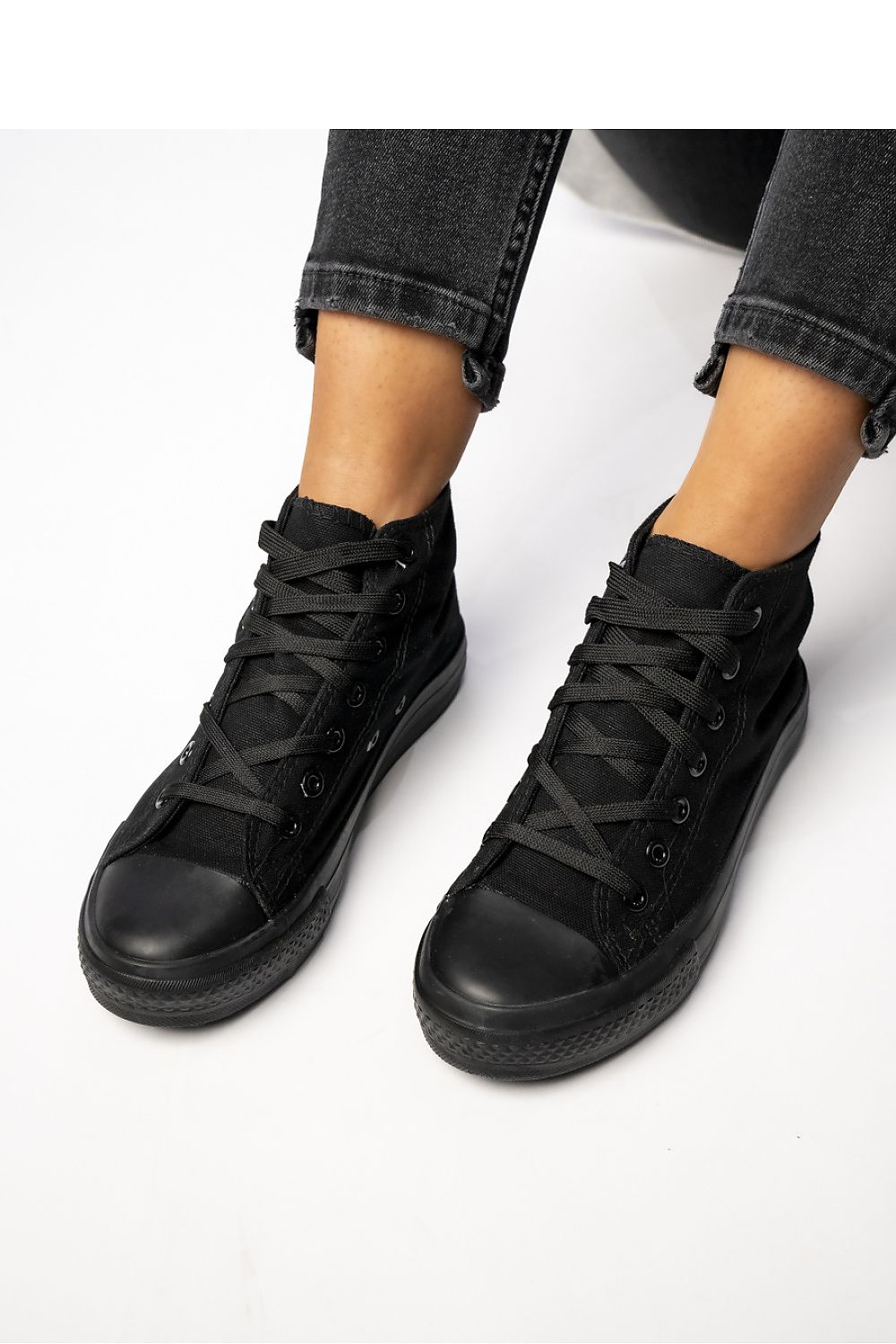 Sneakers model 210567 Inello