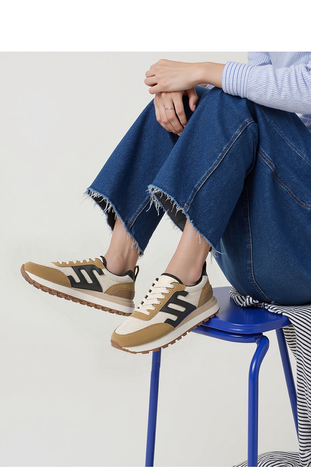  Sport Shoes model 210248 Inello 